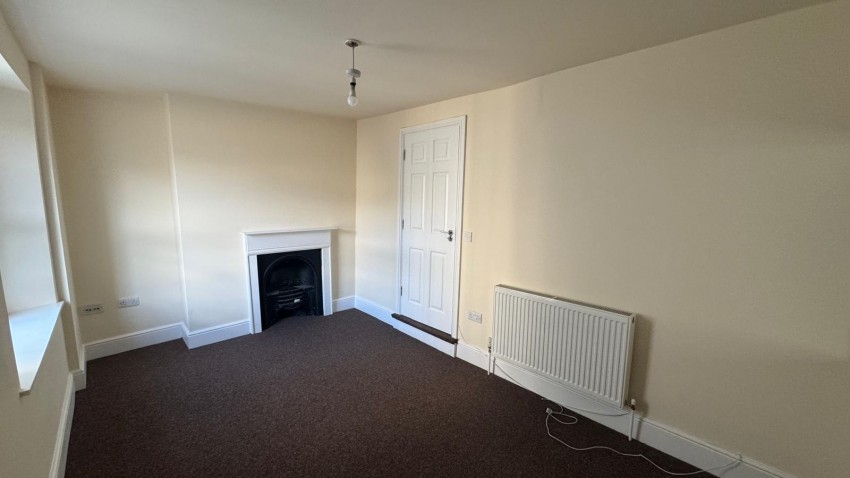 Images for 4 bedroom flat to let