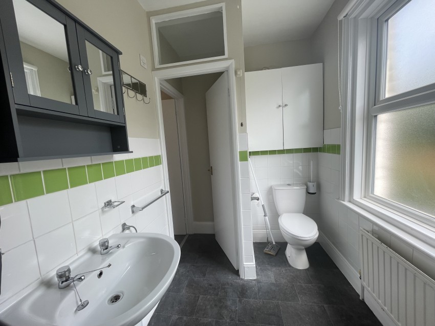 Images for Flat 2, 19 Raleigh Road