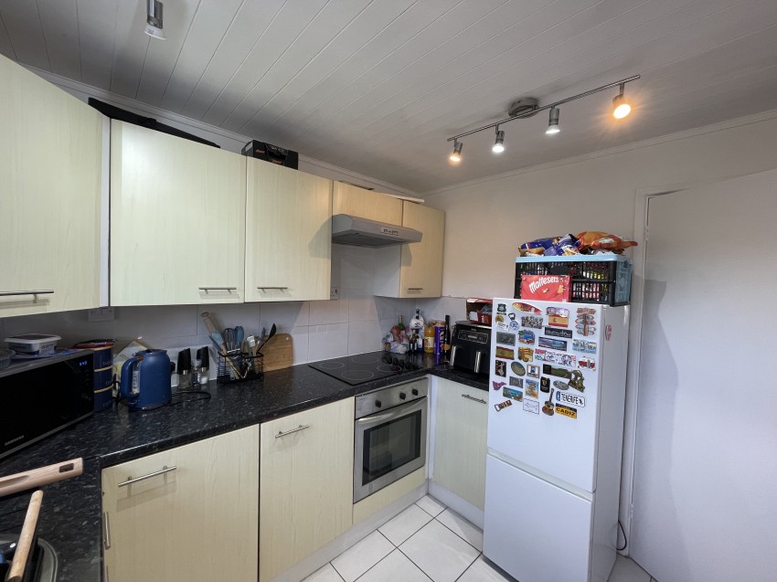 Images for 6 Shelburne Court