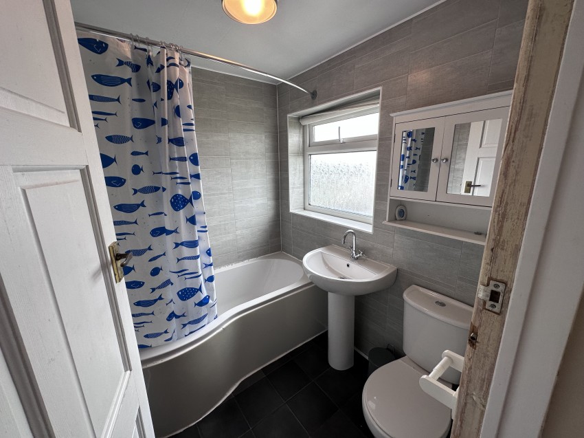 Images for 10 Trekeen, Penryn