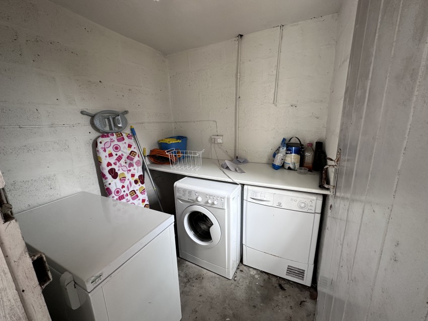 Images for 10 Trekeen, Penryn