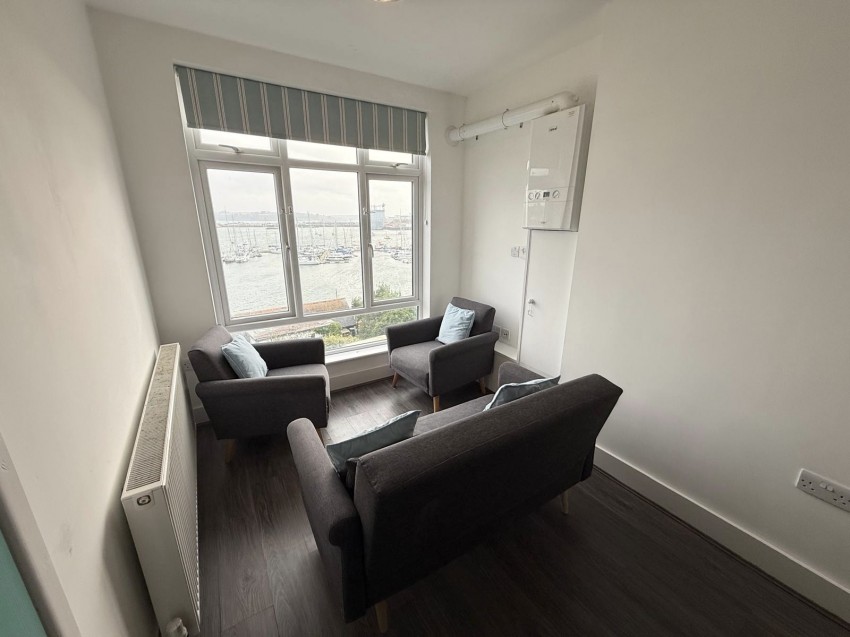 Images for 44a Church Street