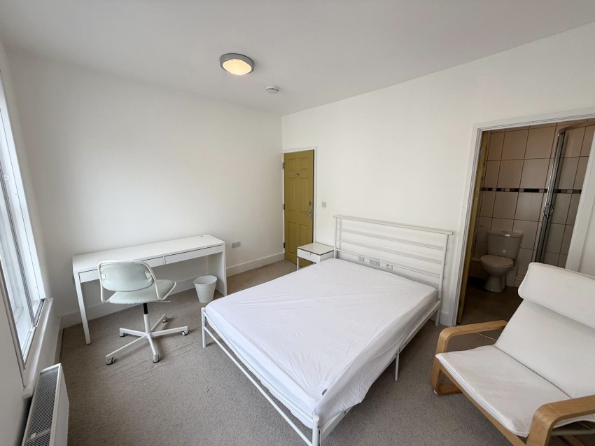 Images for 44a Church Street