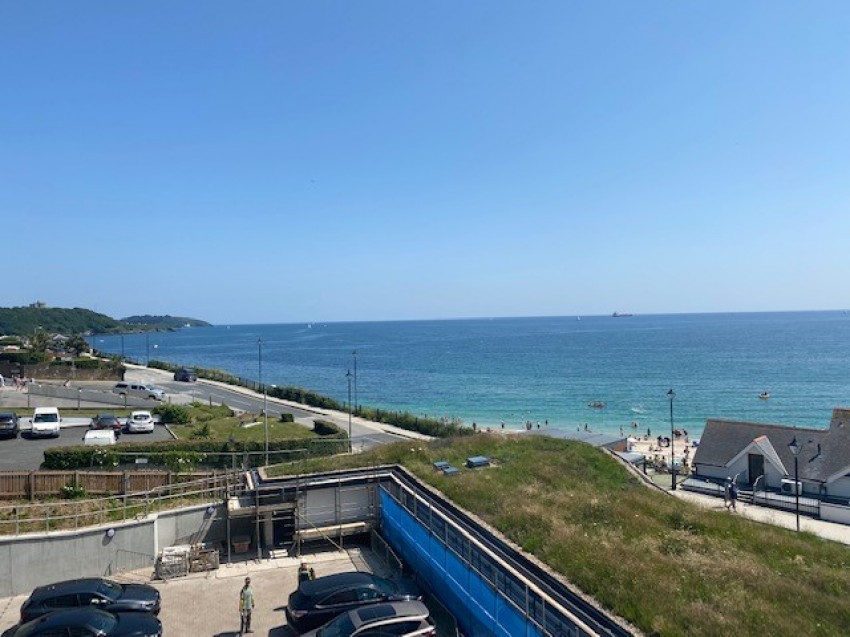 Images for The Liner, Cliff Road