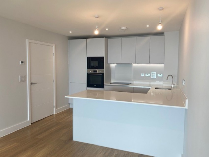 Images for The Liner, Cliff Road