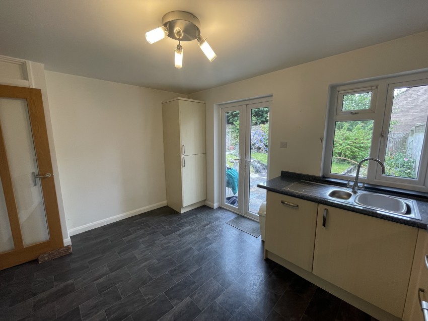 Images for 1 Eglos Meadow