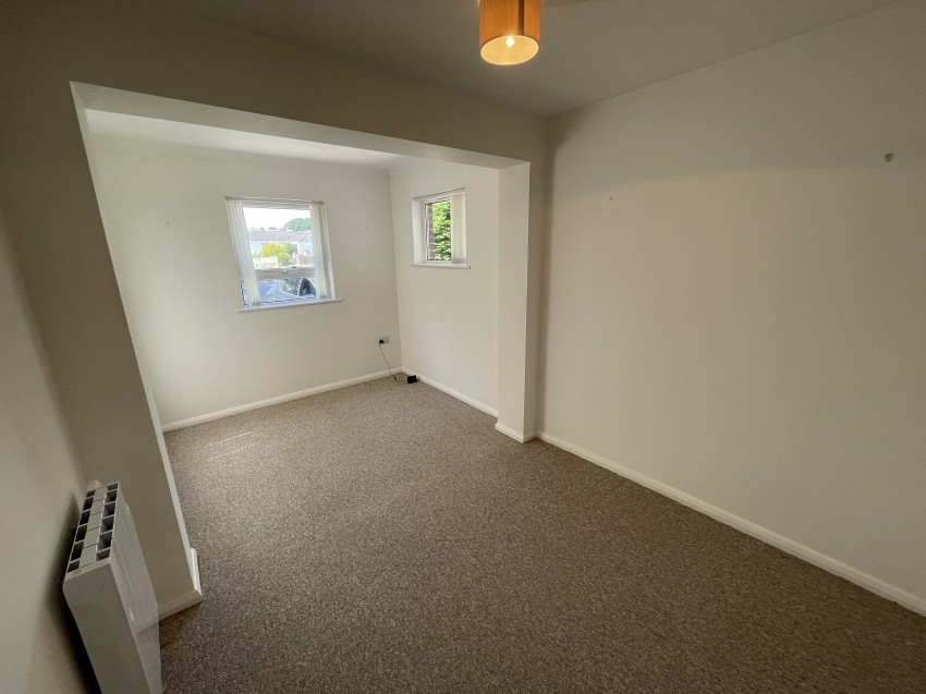 Images for 1 Eglos Meadow