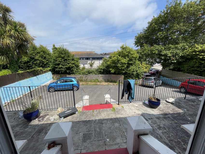 Images for 130 Dracaena Avenue