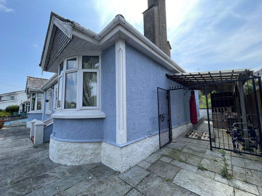 Images for 130 Dracaena Avenue