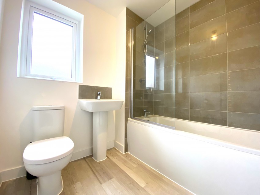 Images for Limestone Drive, Exeter