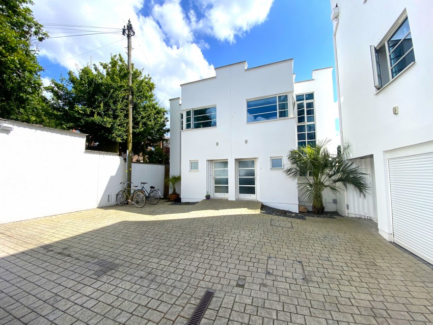 Images for Zenith , Magdalen Road