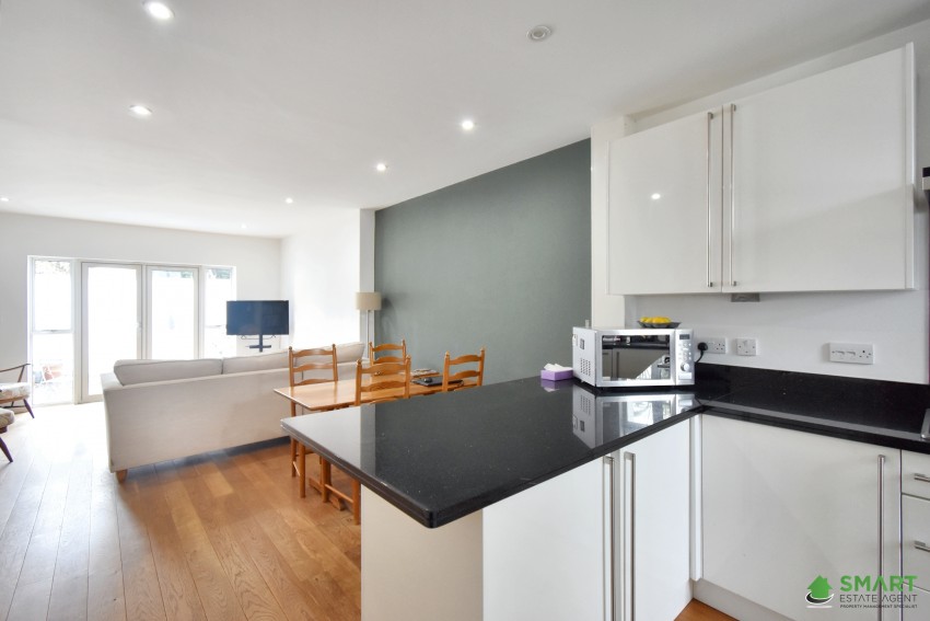 Images for Zenith , Magdalen Road