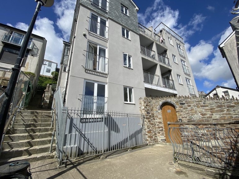 Fountain Court, Falmouth