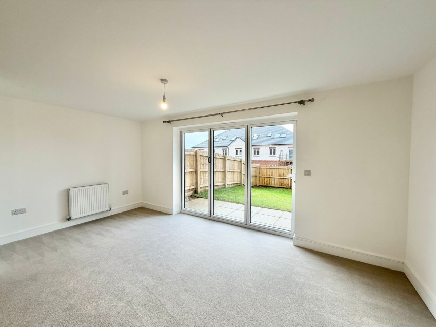 Images for Skylark Way, Exmouth