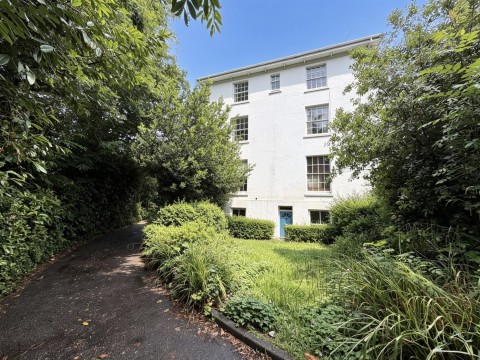 View Full Details for Heavitree Park, Exeter