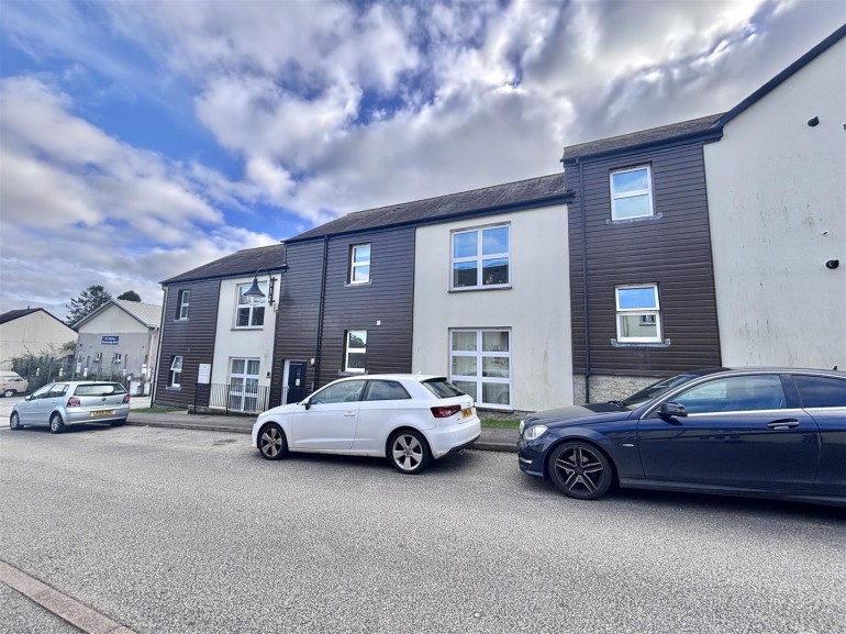 Calver Close, Penryn