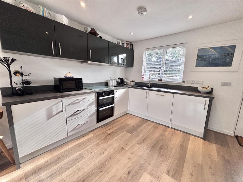 Images for Dracaena Avenue, Falmouth