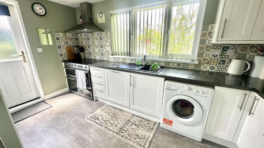 Images for Parkwoon Close, Roche