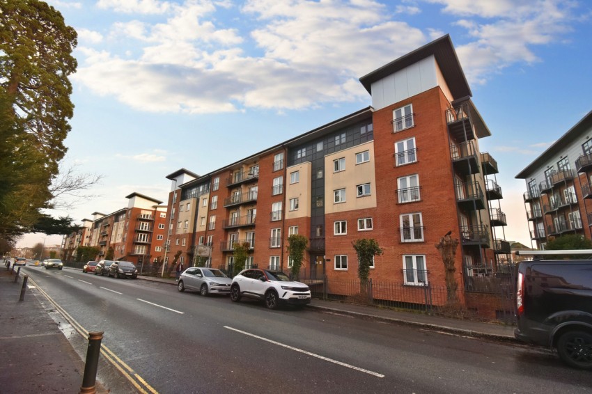 Images for 31 New North Road, Exeter, EX4