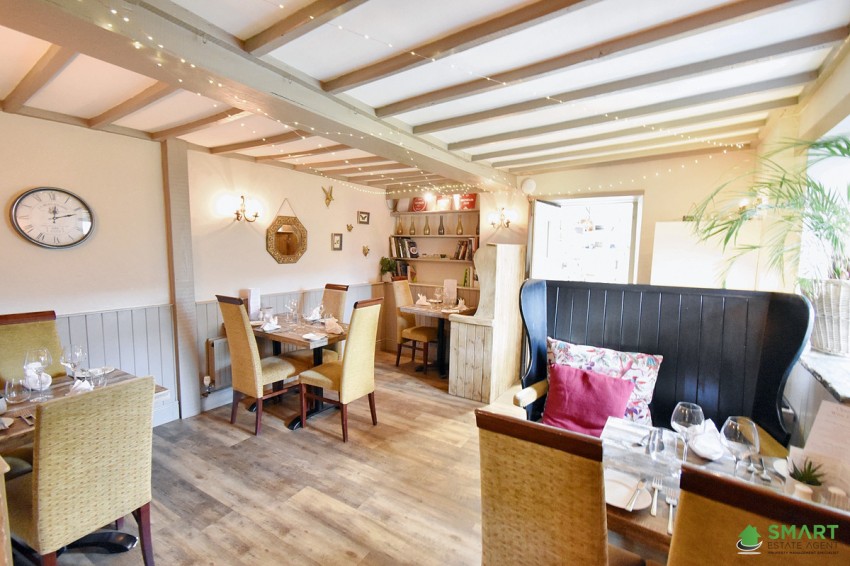 Images for The Triangle, Kenton, EX6
